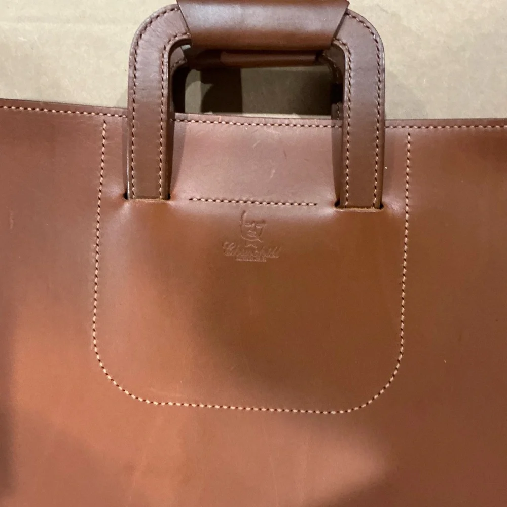 Elegant Brown Leather Men's Bag